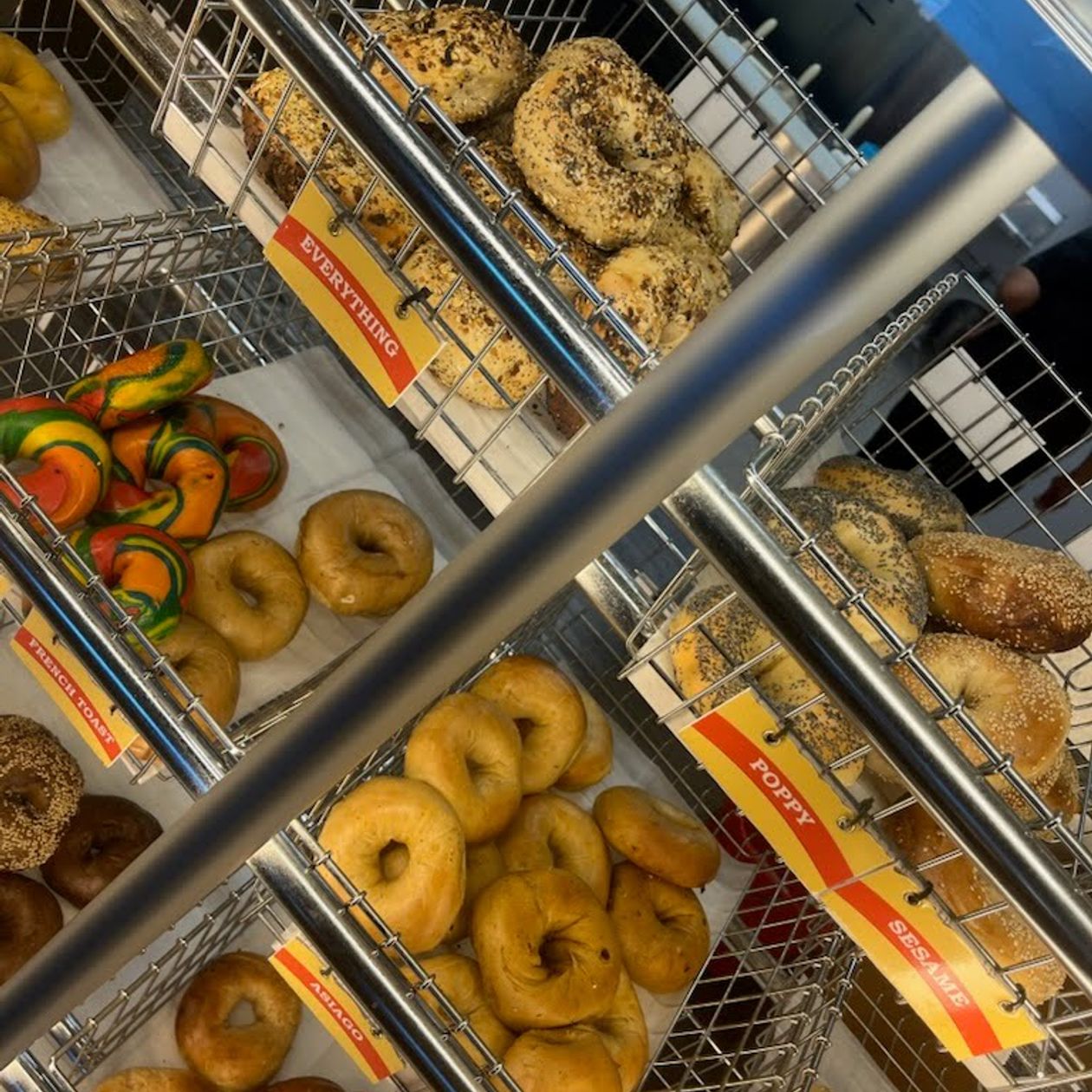 bagel case